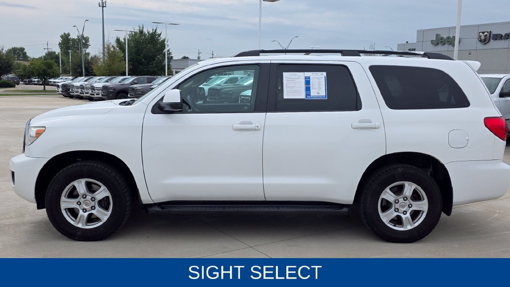 Used 2013 Toyota Sequoia SR5 AWD/4WD image 2