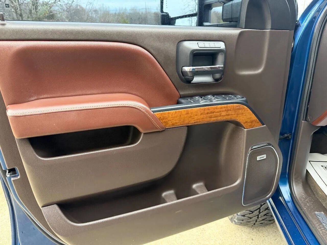 Used 2018 Chevrolet Silverado 2500 High Country w/ Duramax Plus Package image 9