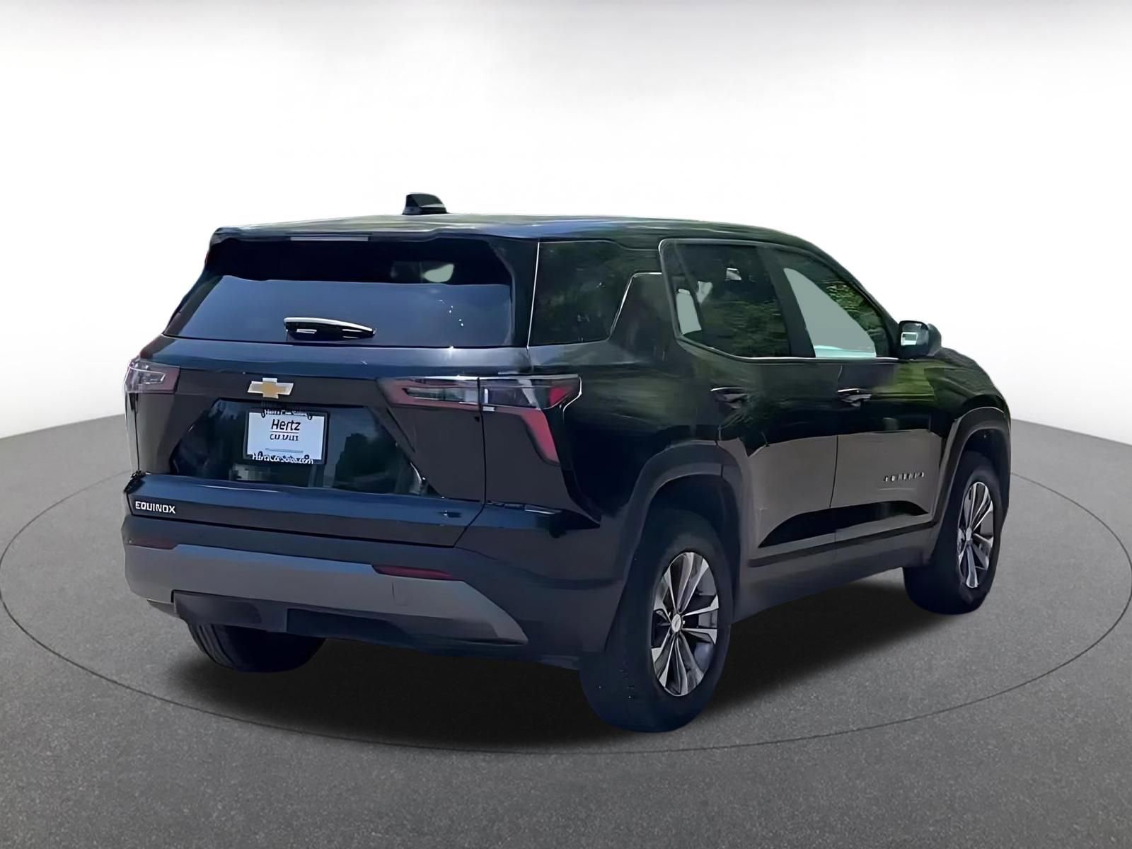 Used 2025 Chevrolet Equinox LT FWD image 14