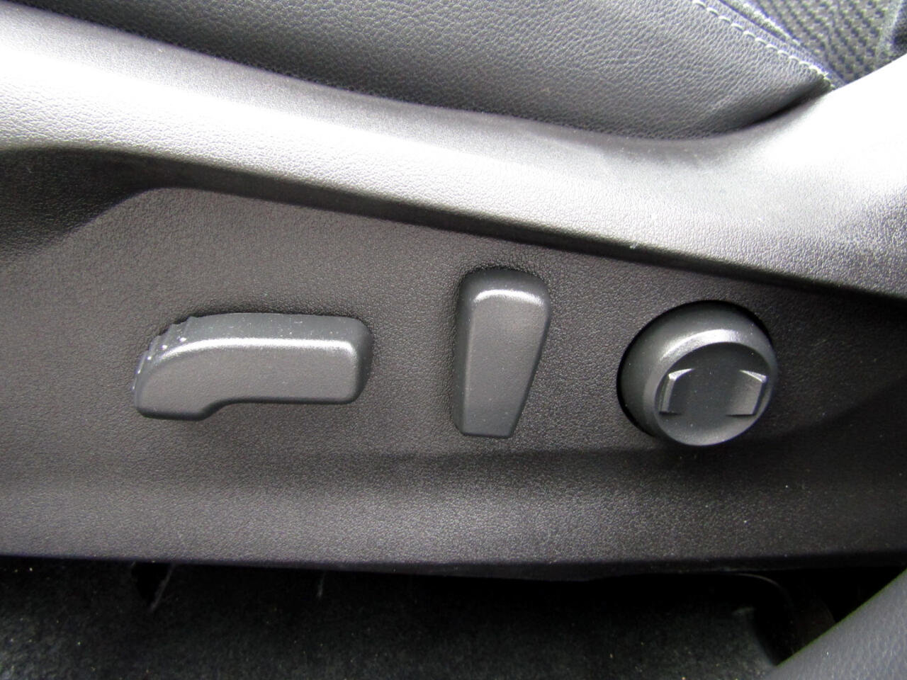 Used 2022 Subaru Forester Premium image 12