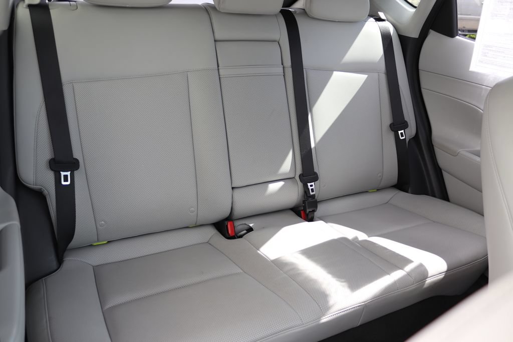 Used 2024 Hyundai Kona Limited FWD image 18