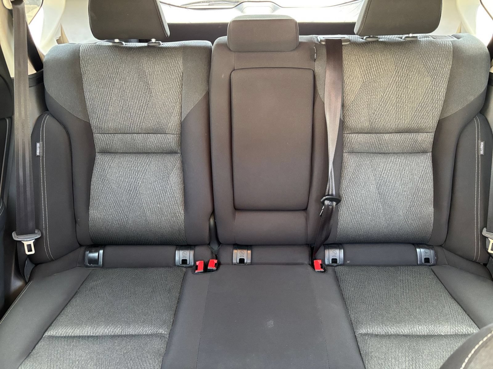 Used 2025 Nissan Rogue SV FWD image 40