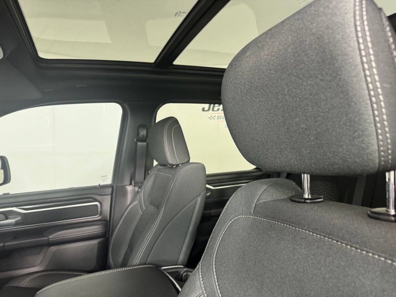 Used 2025 RAM 1500 Big Horn AWD/4WD image 10