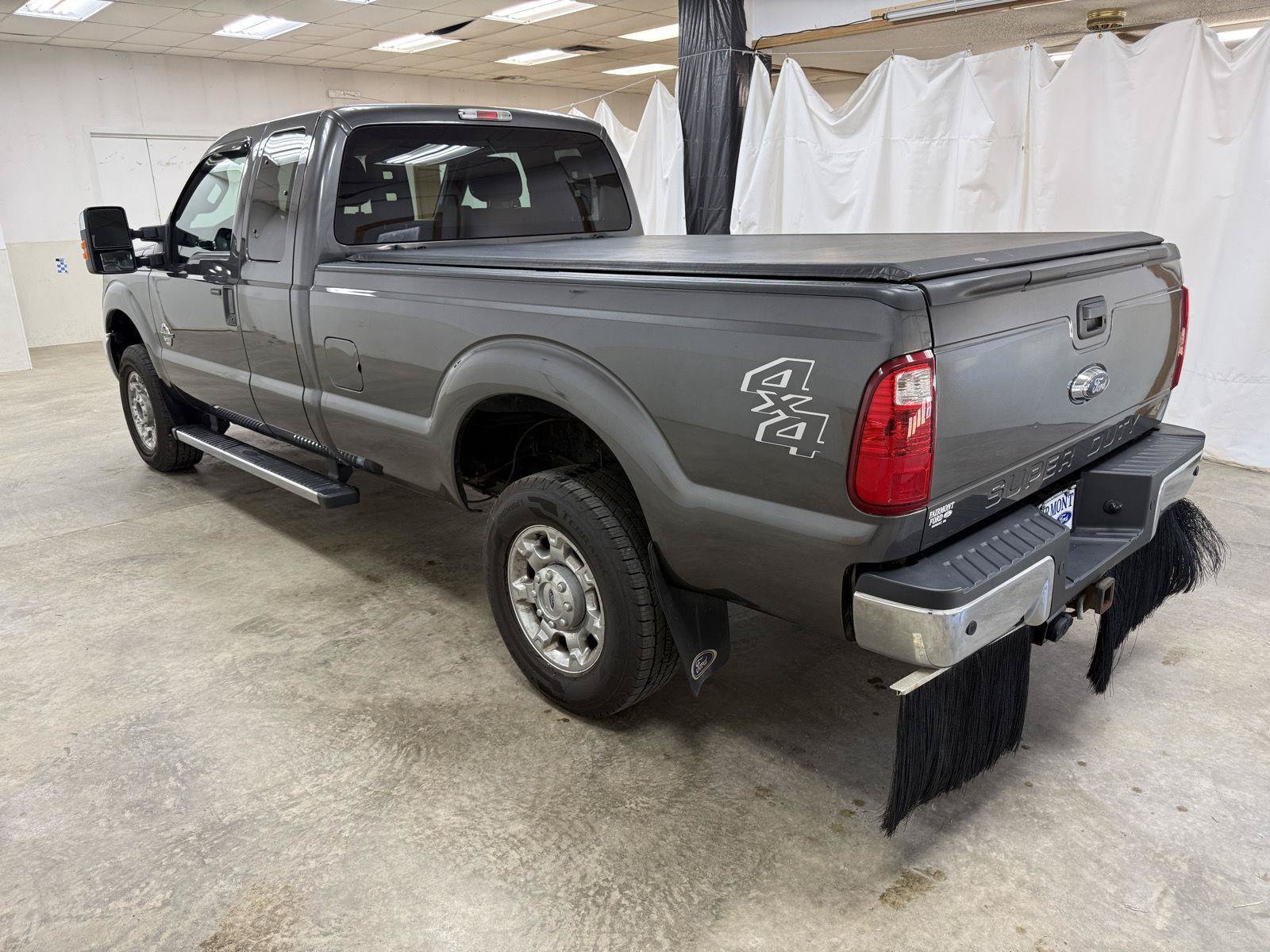 Used 2015 Ford F250 XLT w/ XLT Premium Package AWD/4WD image 5