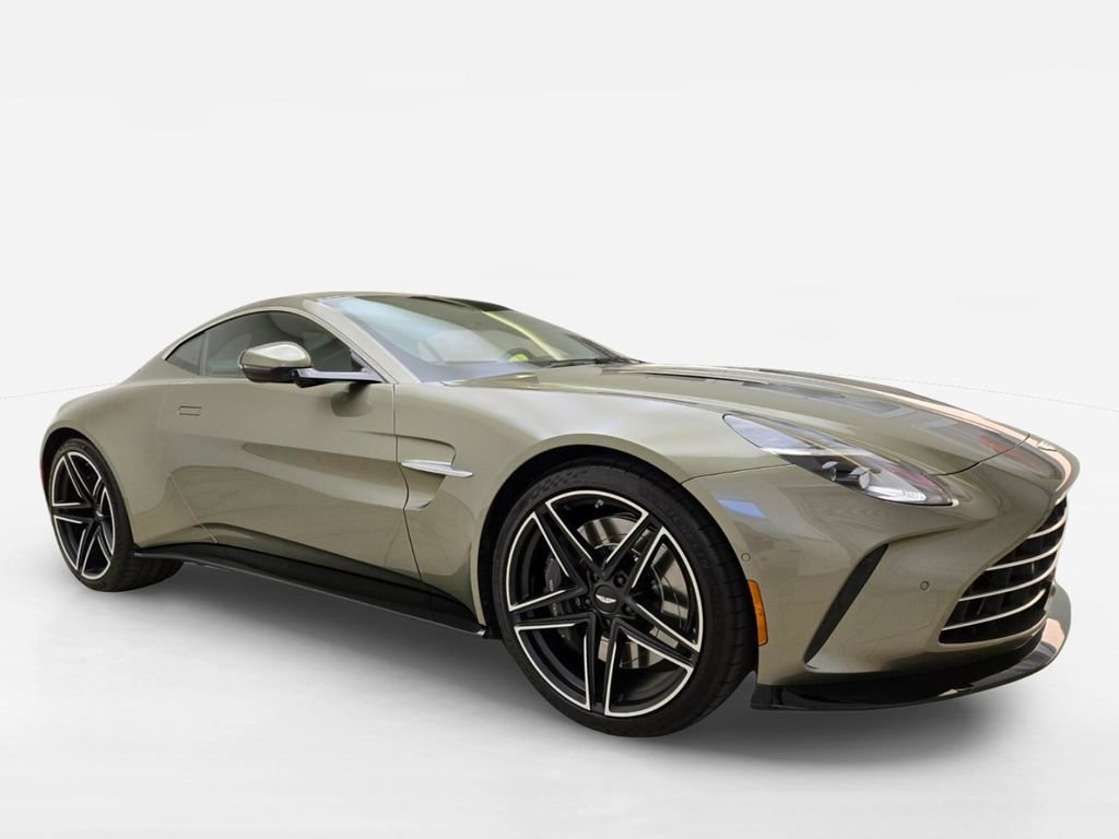 Used 2025 Aston Martin V8 Vantage Coupe RWD image 3