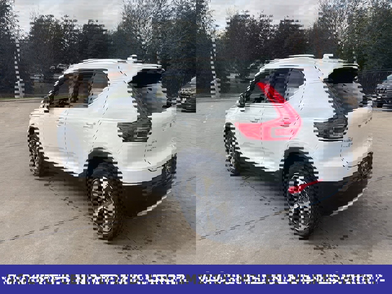 Certified 2023 Volvo XC40 B5 Plus w/ Driver Assist Package image 7