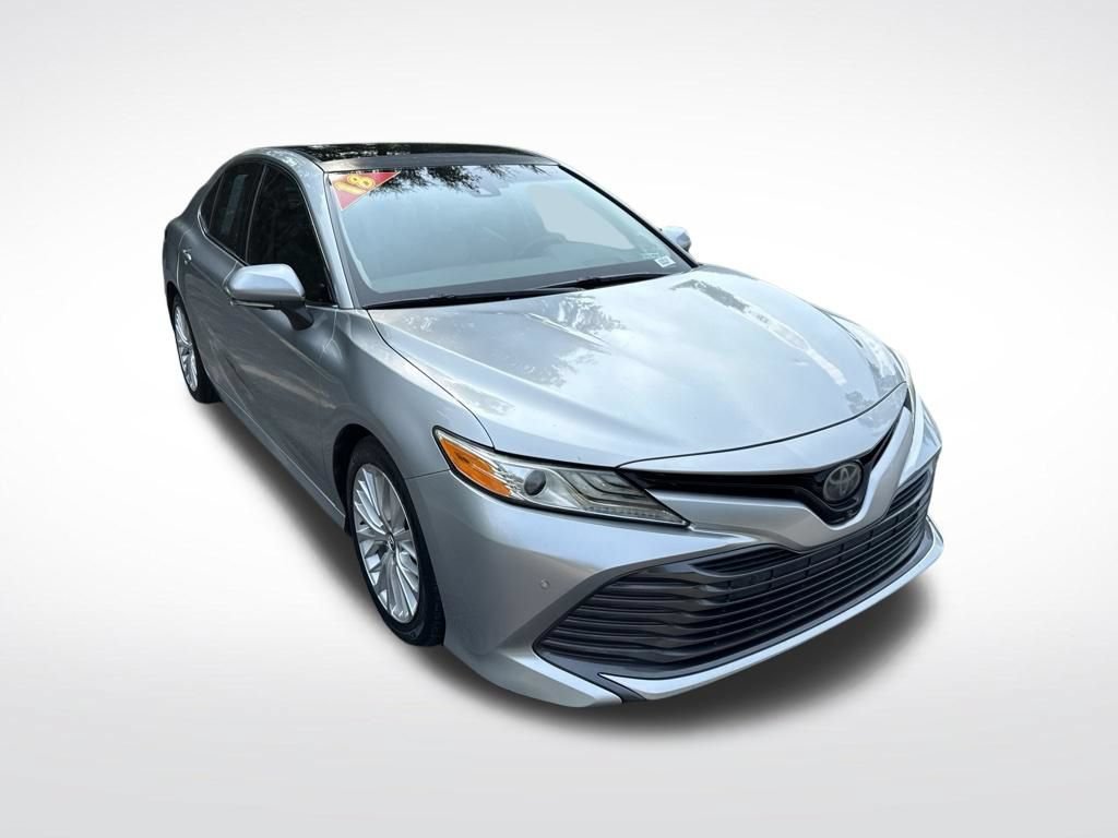 Used 2018 Toyota Camry XLE w/ Audio Package FWD image 3