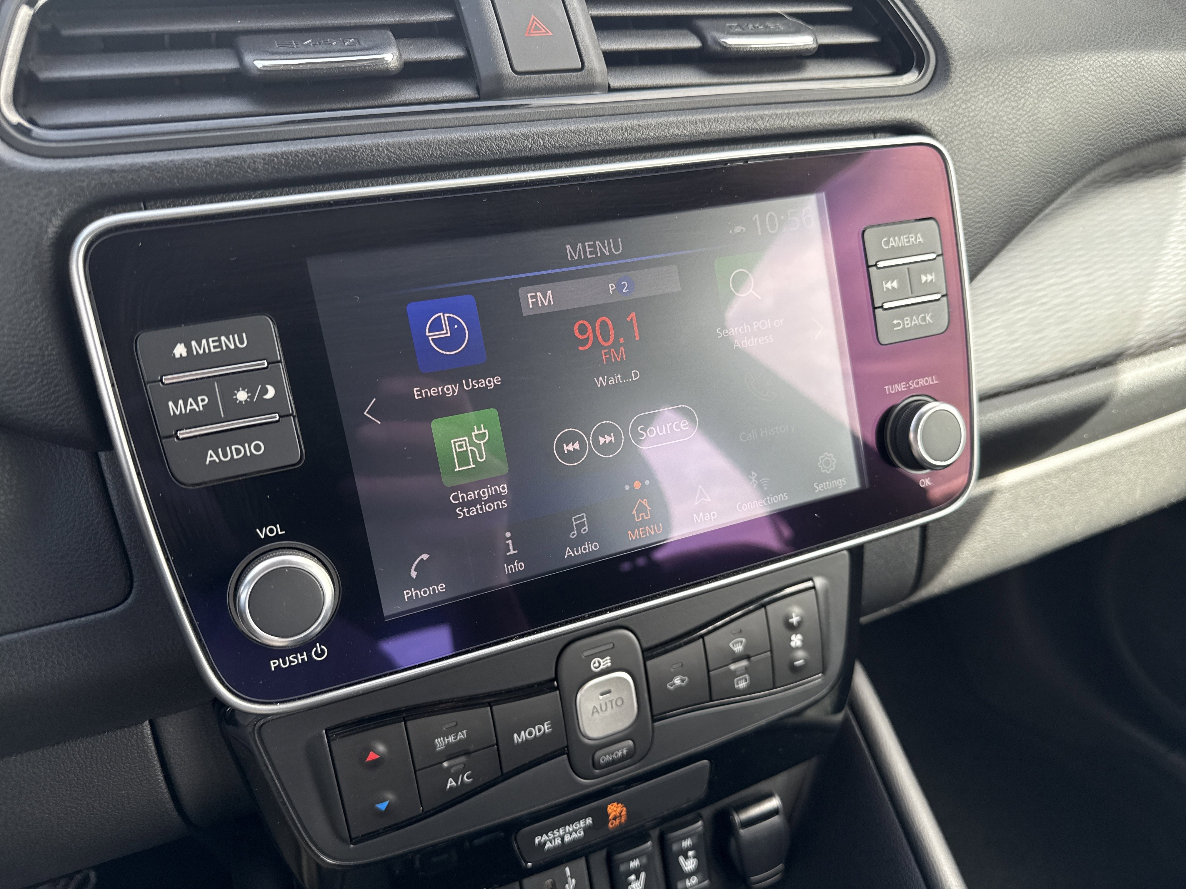 Certified 2024 Nissan Leaf SV Plus image 16