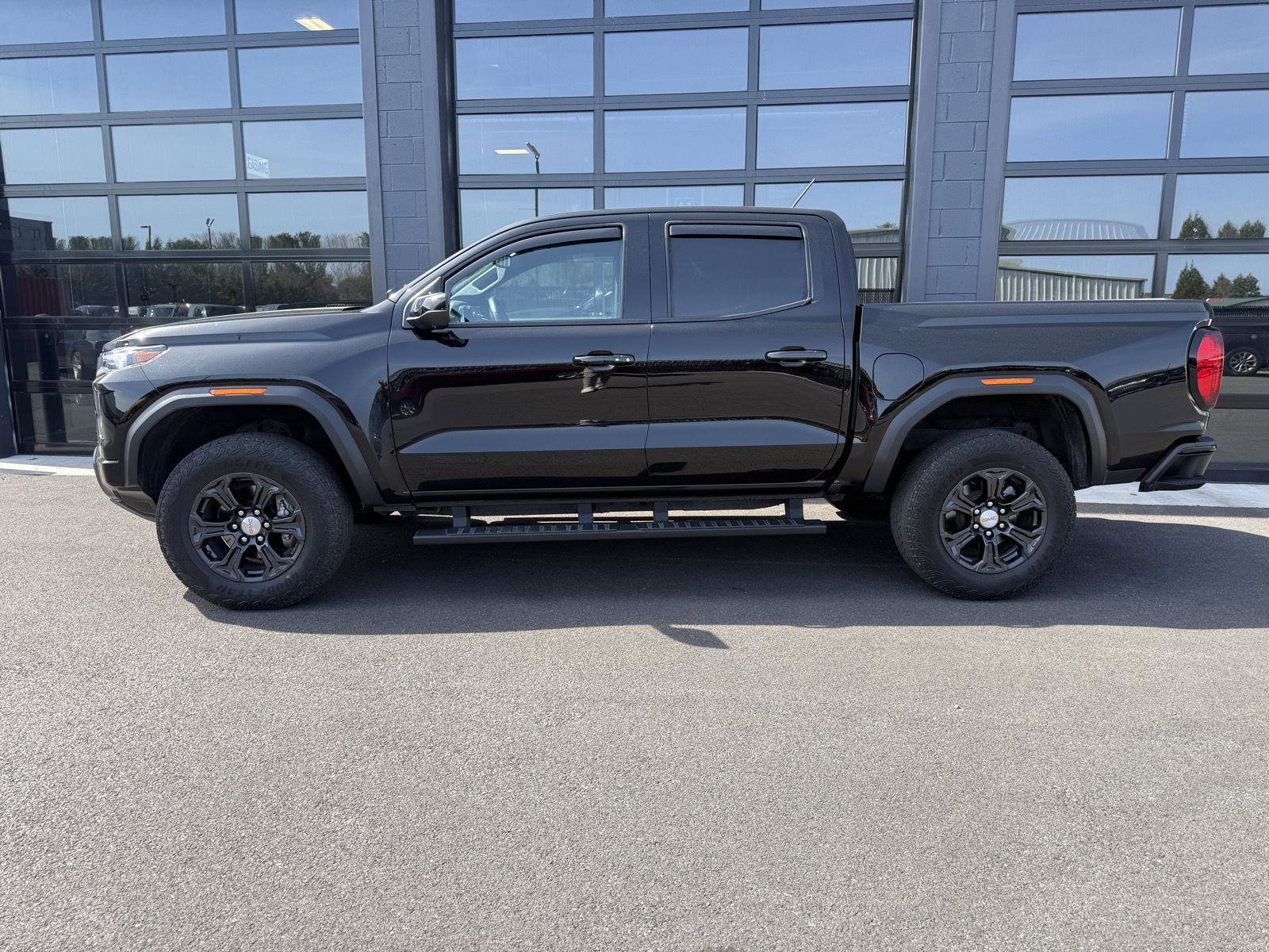 Used 2024 GMC Canyon Elevation w/ Convenience Package image 2