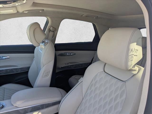 Used 2025 Genesis GV70 3.5T Sport w/ Sport Advanced Package image 13