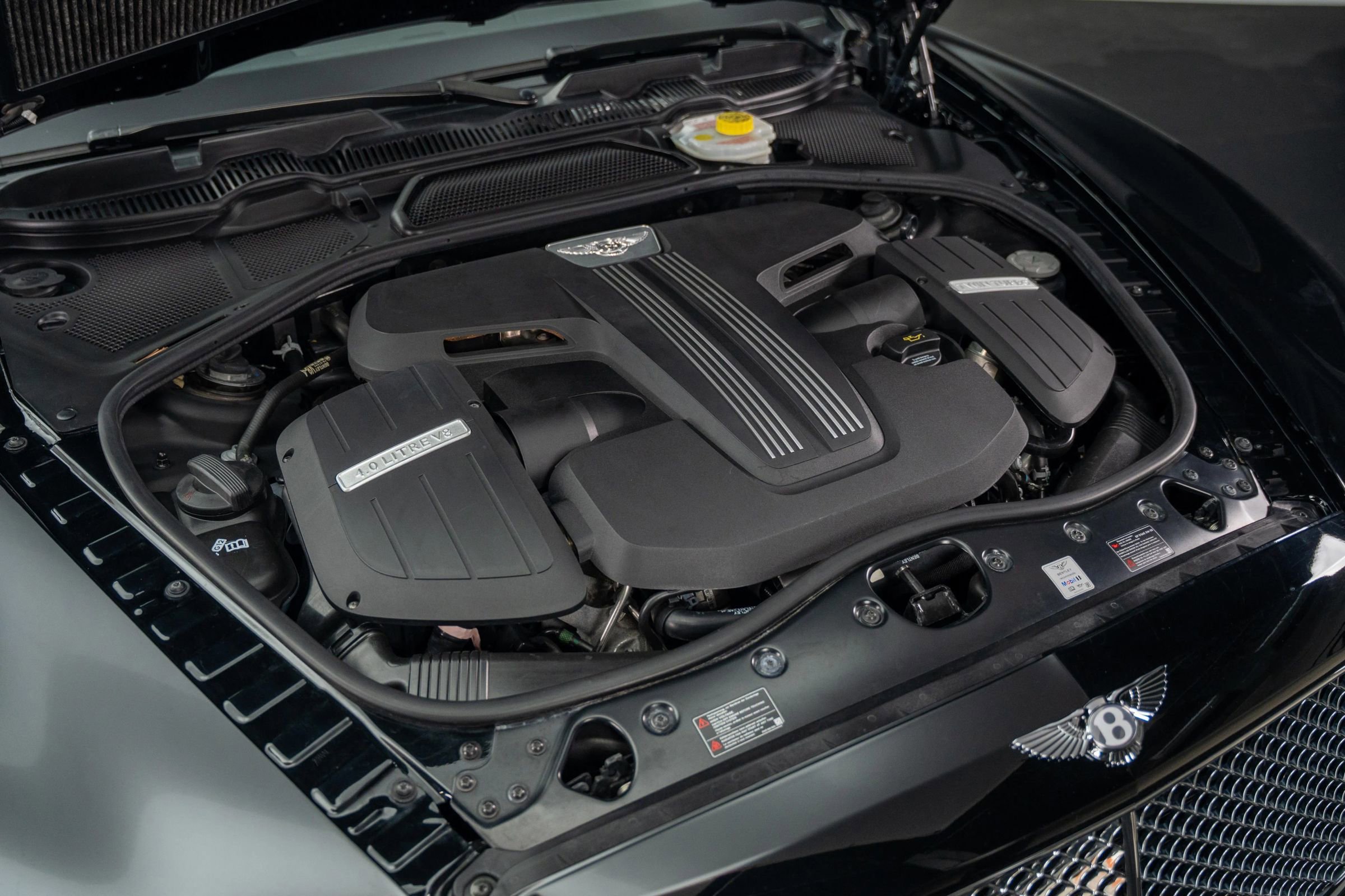 Used 2018 Bentley Flying Spur V8 image 15