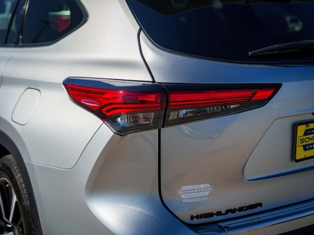 Used 2022 Toyota Highlander XSE image 9