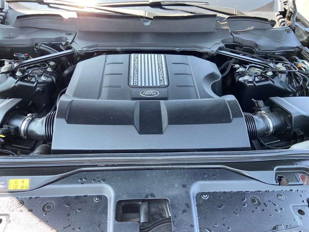 Used 2019 Land Rover Discovery HSE Luxury image 9