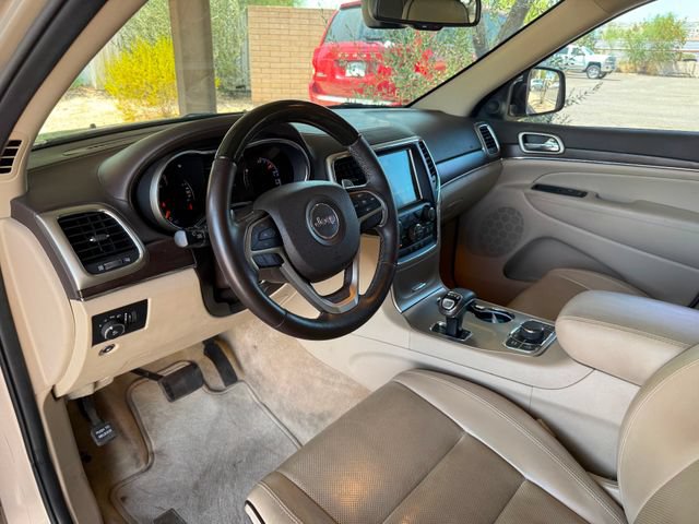 Used 2015 Jeep Grand Cherokee Overland AWD/4WD image 22