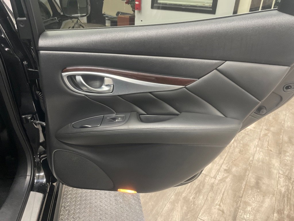 Used 2013 INFINITI M37 x w/ Premium Pkg image 34