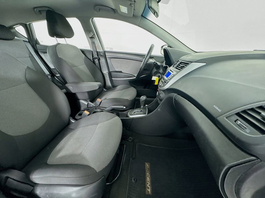 Used 2014 Hyundai Accent GS image 31