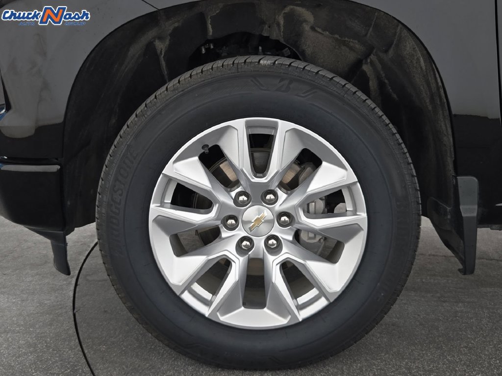 Used 2024 Chevrolet Silverado 1500 Custom AWD/4WD image 37