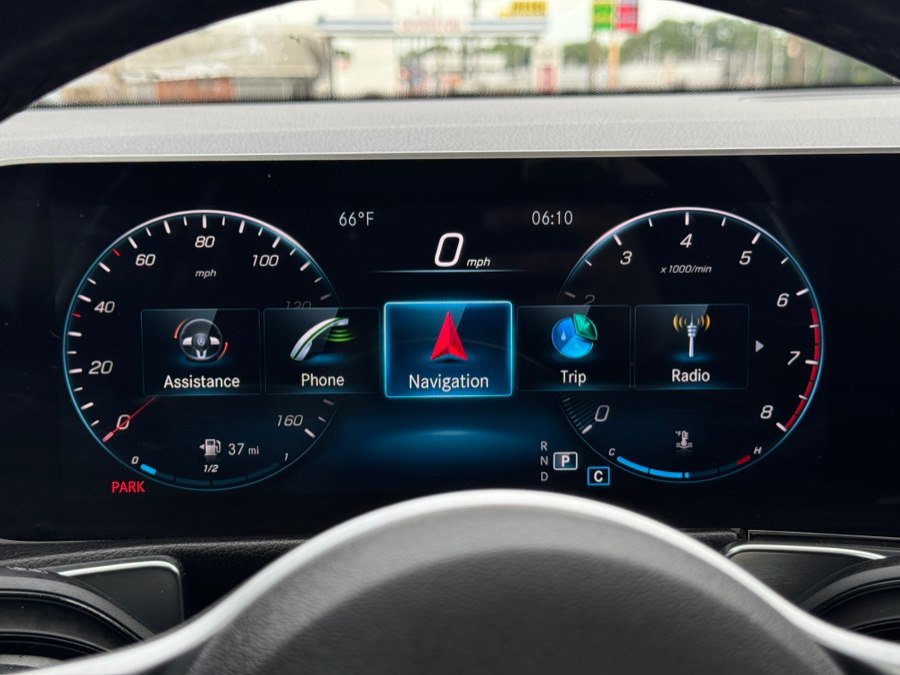 Used 2020 Mercedes-Benz GLB 250 4MATIC image 52