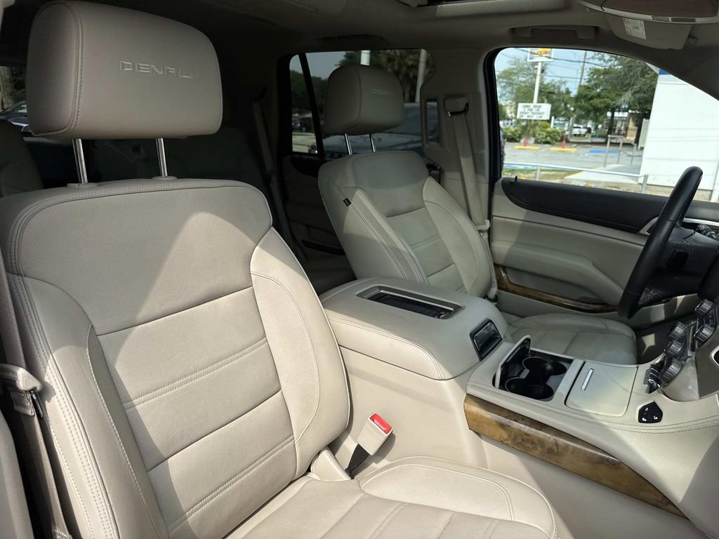 Used 2017 GMC Yukon Denali w/ Open Road Package RWD image 11