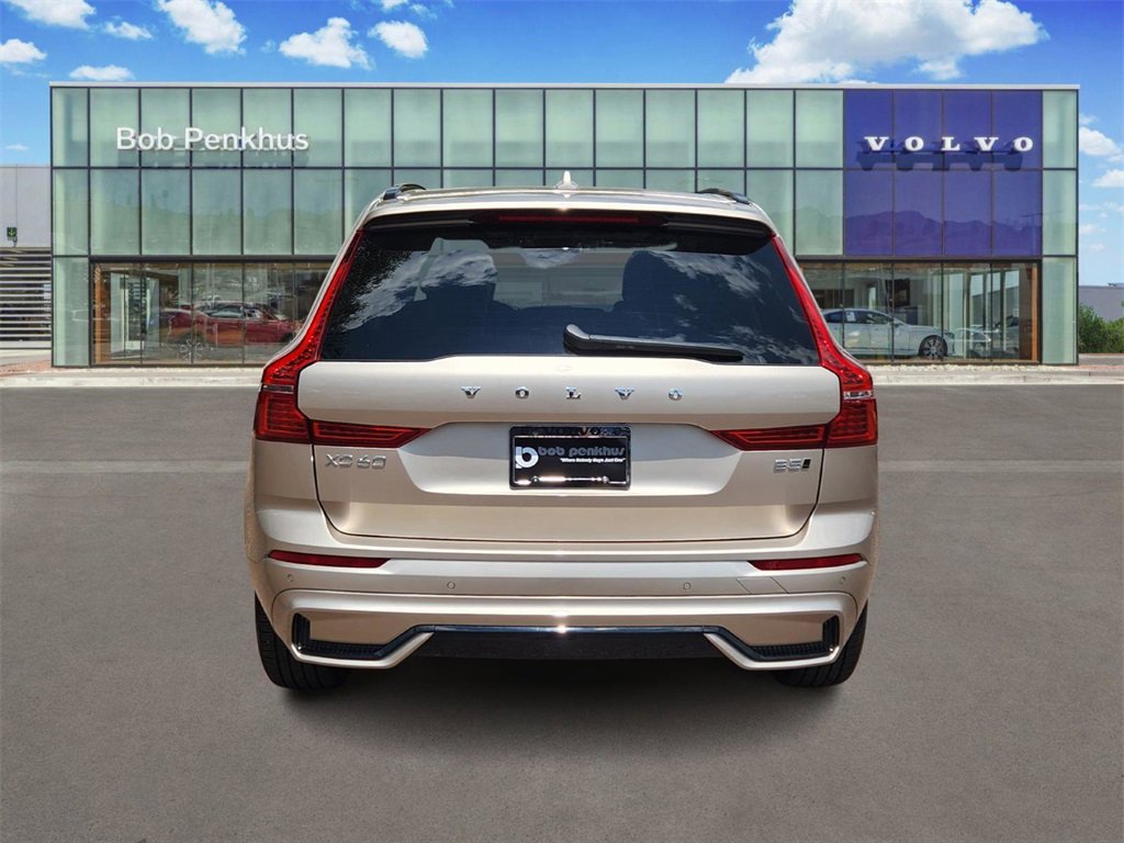 Used 2025 Volvo XC60 B5 Core image 30
