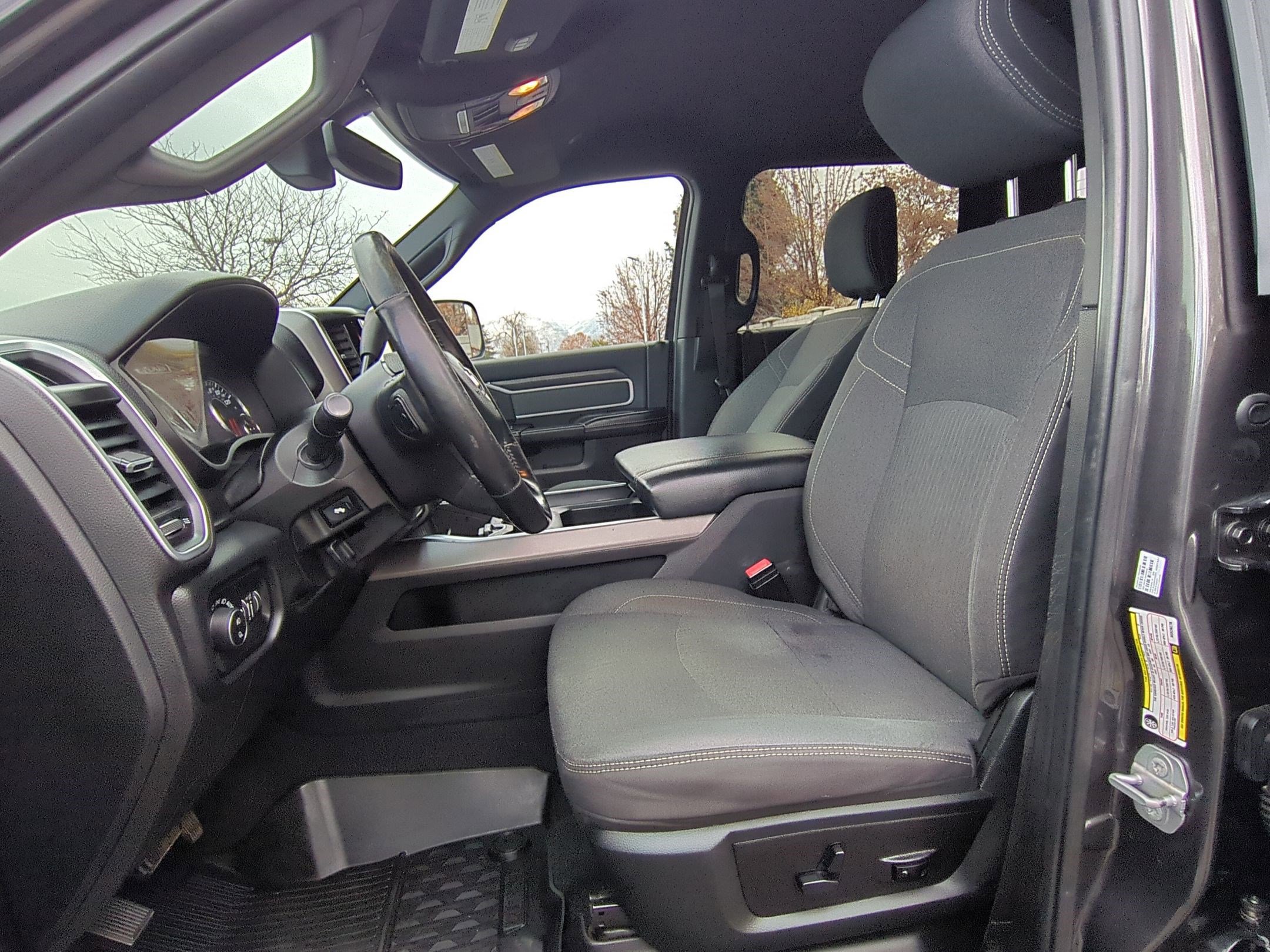 Used 2019 RAM 3500 Big Horn image 28