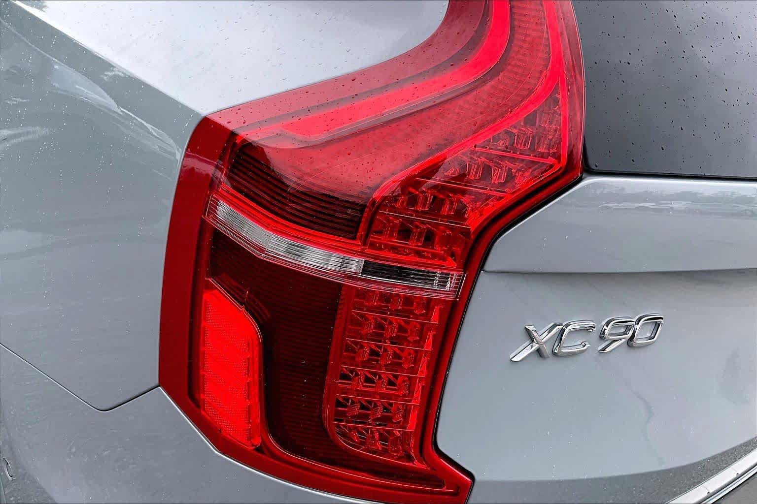 Certified 2024 Volvo XC90 B6 Plus w/ Protection Package Premier AWD/4WD image 25