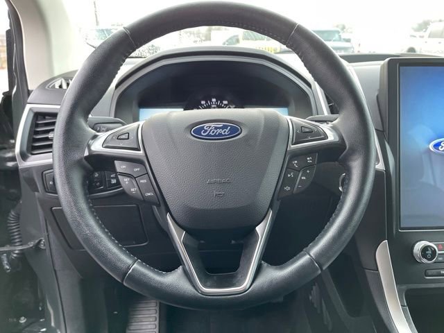 Used 2024 Ford Edge SEL w/ Convenience Package image 13