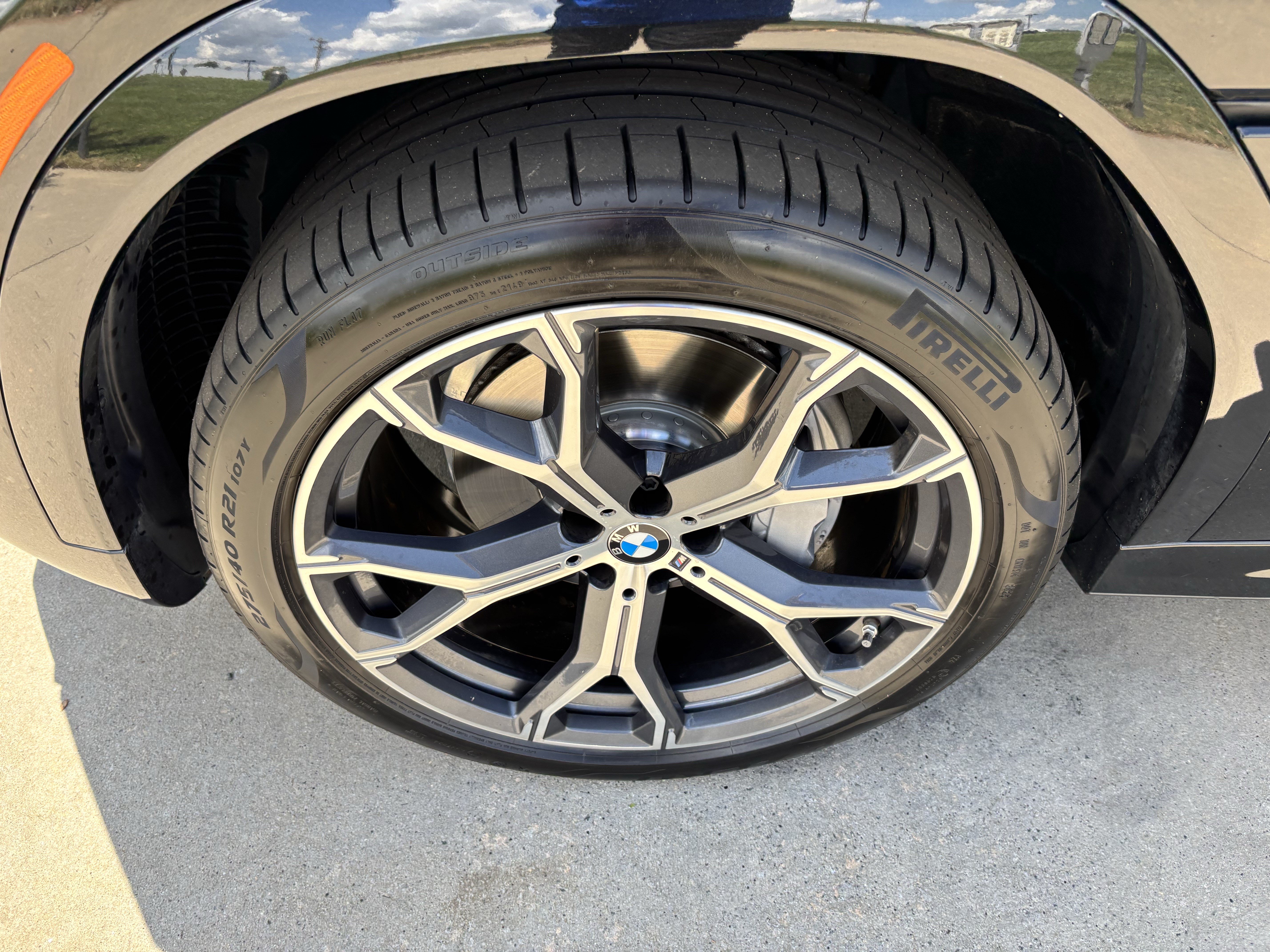 Certified 2026 BMW X6 xDrive40i AWD/4WD image 13