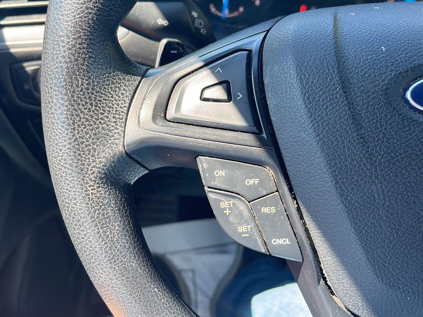 Used 2016 Ford Edge SE FWD image 11