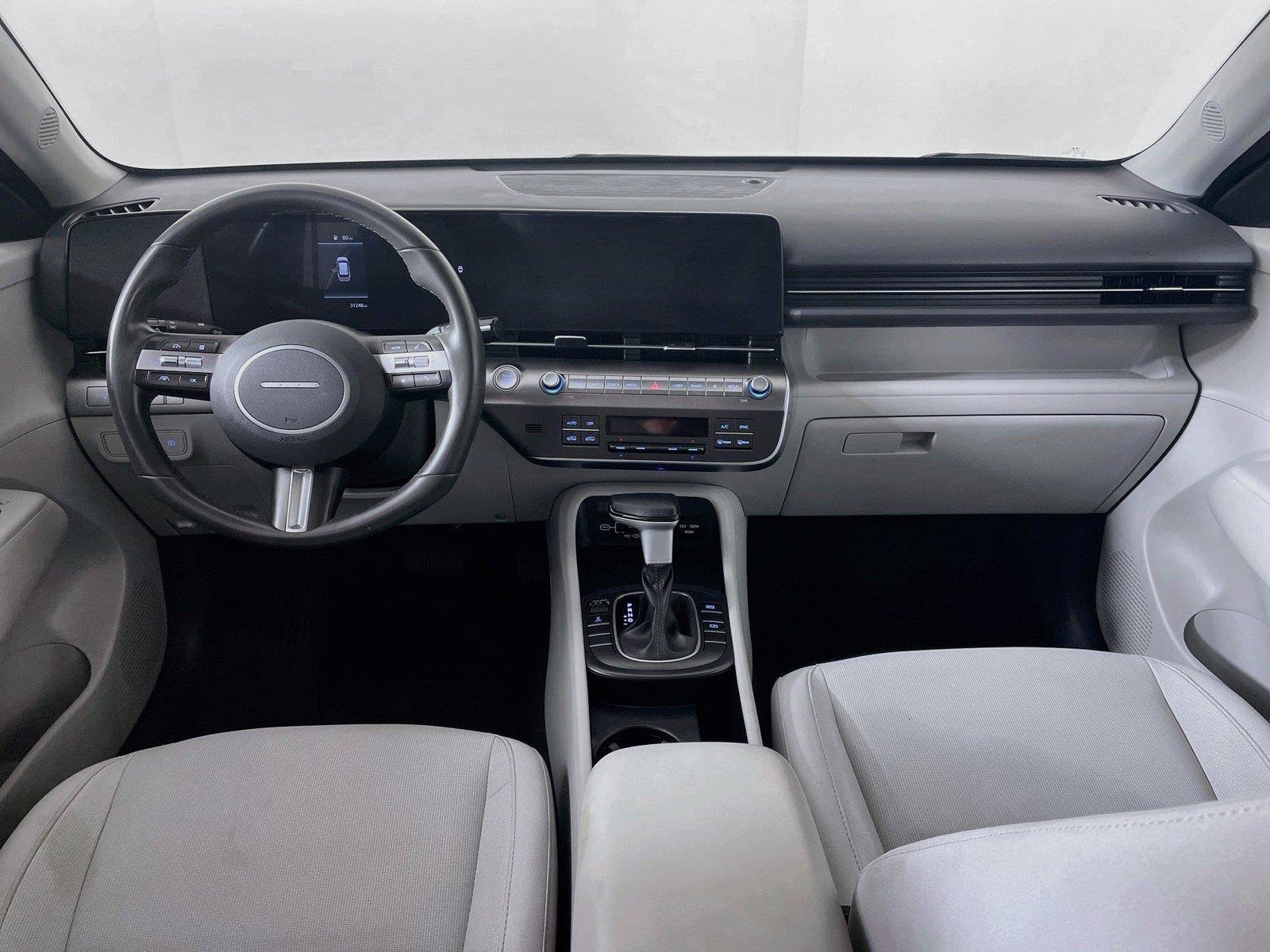 Used 2025 Hyundai Kona SEL AWD/4WD image 28