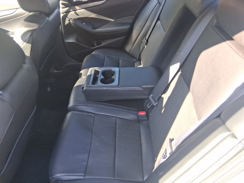 Used 2022 Nissan Maxima SV w/ Floor Mat Group FWD image 18