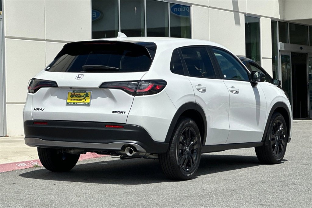 New 2026 Honda HR-V Sport image 3