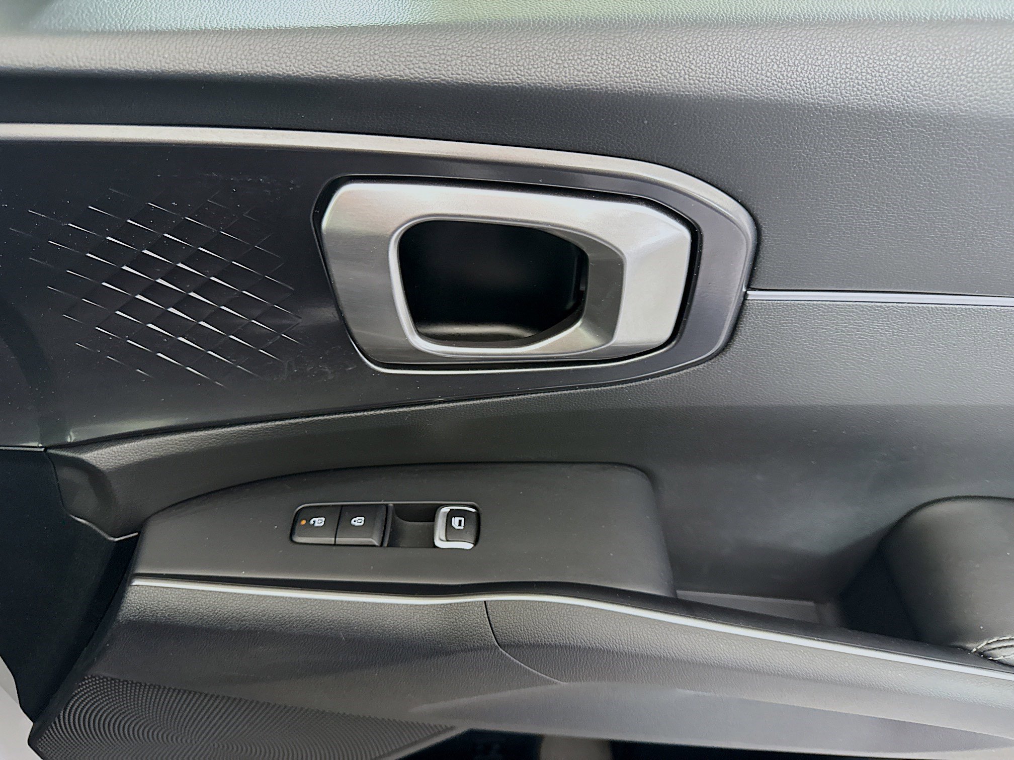 Used 2024 Kia Sorento S image 31