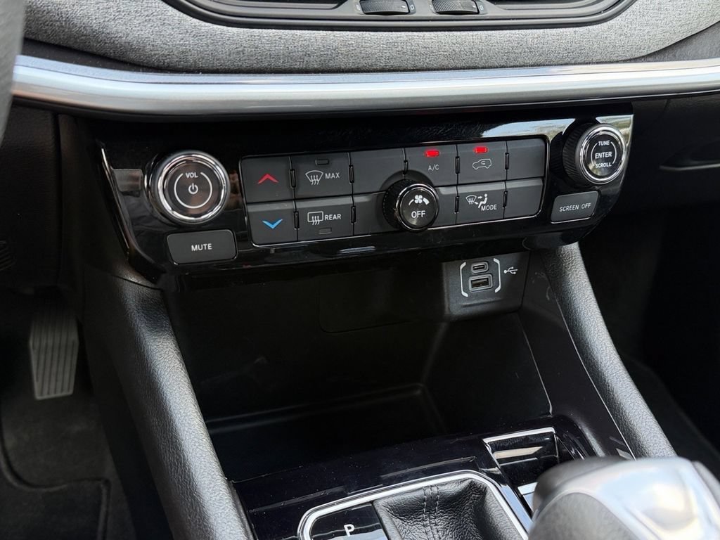 Used 2024 Jeep Compass Sport AWD/4WD image 24