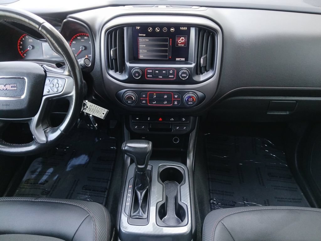 Used 2016 GMC Canyon SLE w/ All Terrain Package AWD/4WD image 3