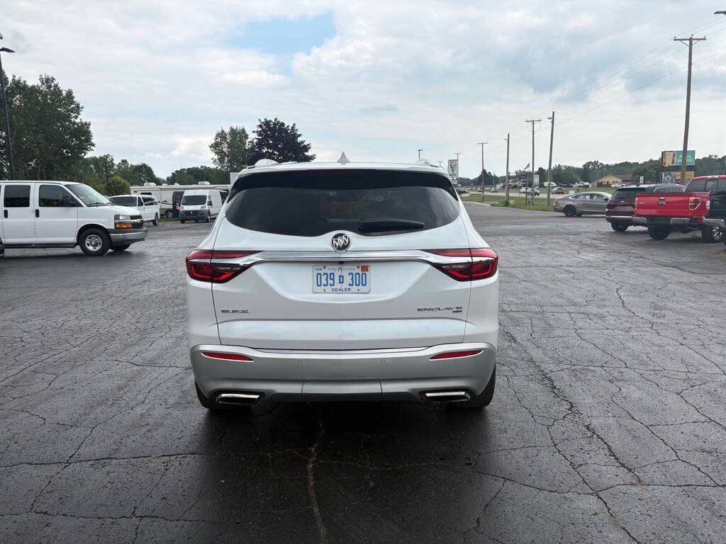 Used 2018 Buick Enclave Premium w/ Experience Buick Package AWD/4WD image 7