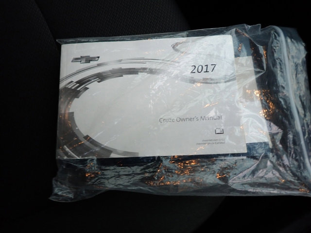 Used 2017 Chevrolet Cruze LT w/ Convenience Package image 14