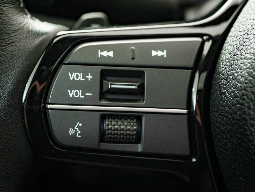 Used 2023 Honda Accord Touring image 27