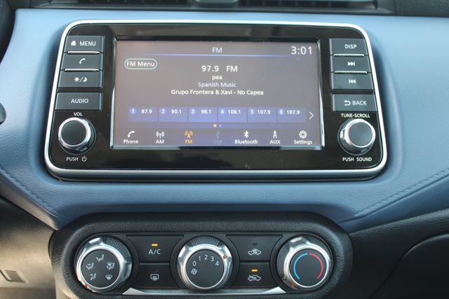 Used 2024 Nissan Versa SV FWD image 24