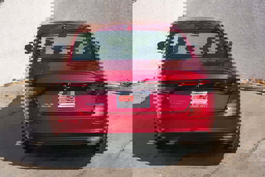 Used 2025 Honda Accord LX image 8