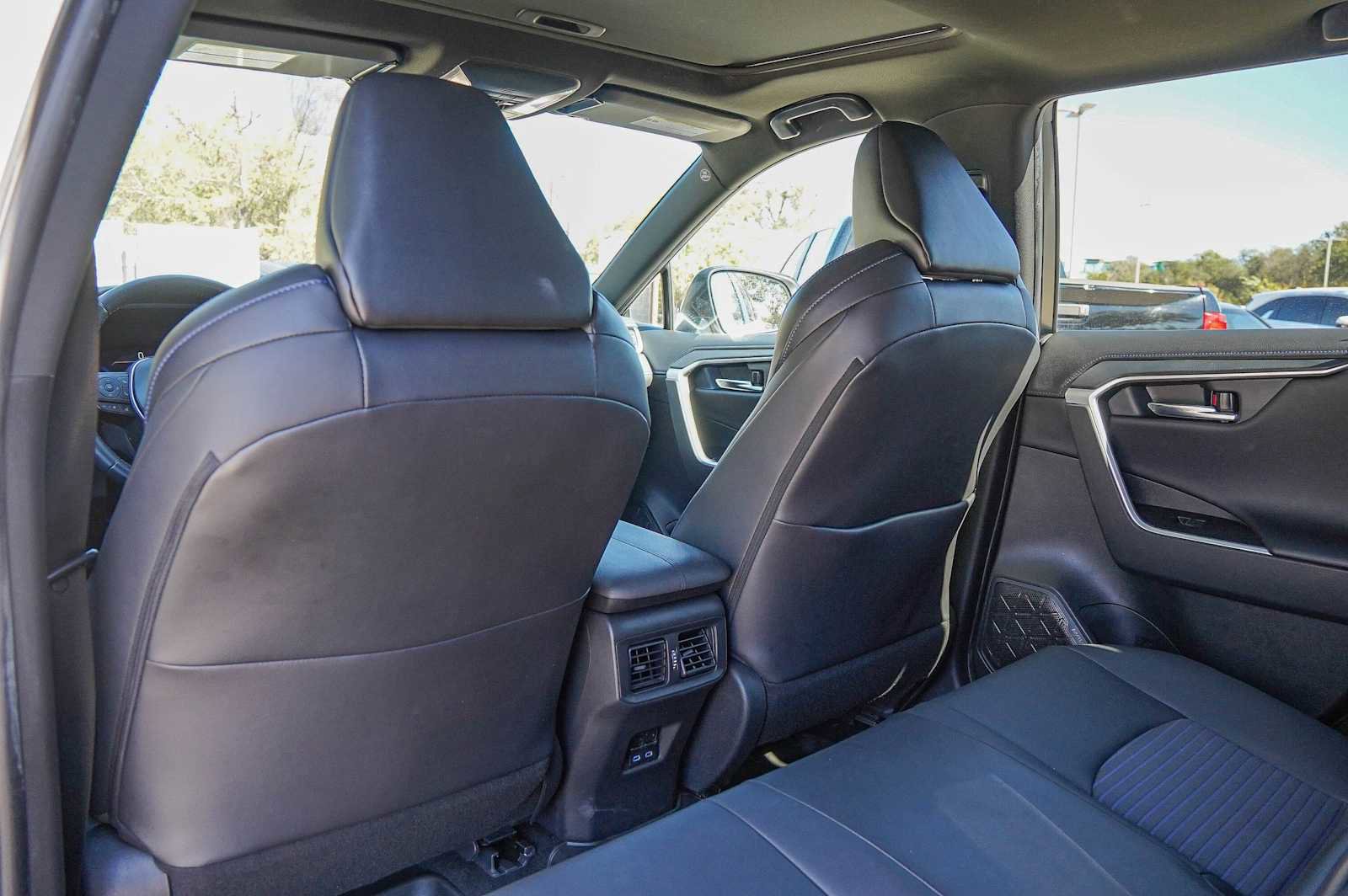 Used 2022 Toyota RAV4 XSE image 28