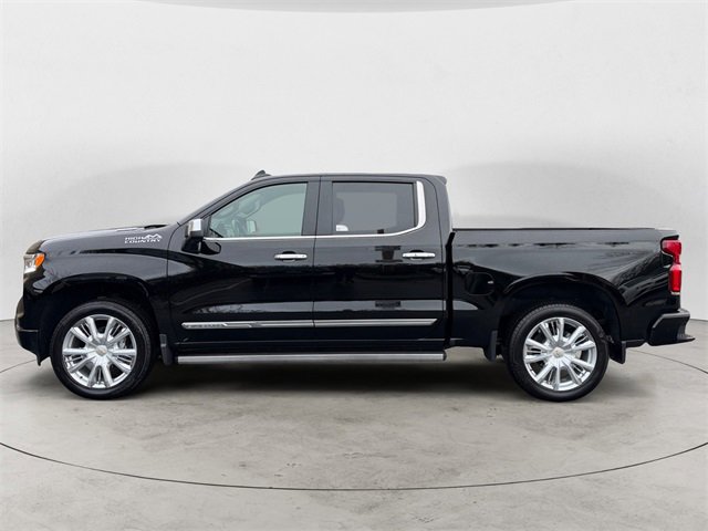 Used 2025 Chevrolet Silverado 1500 High Country image 2