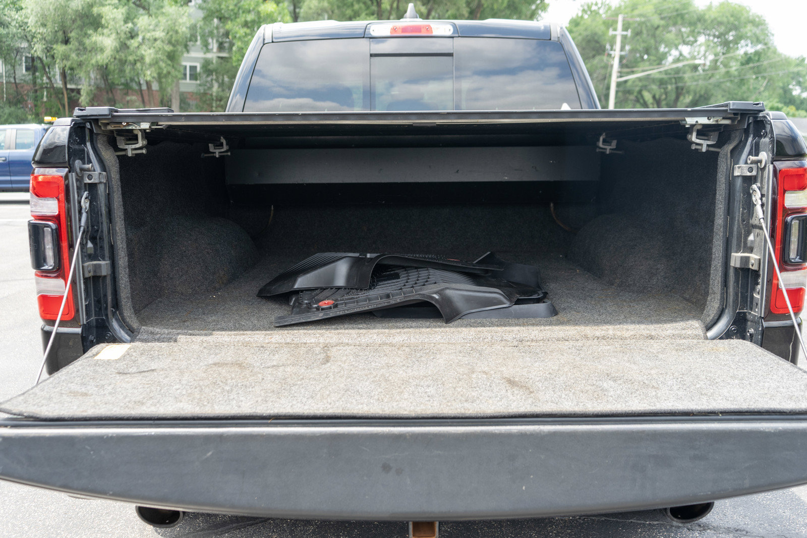 Used 2019 RAM 1500 Big Horn AWD/4WD image 9