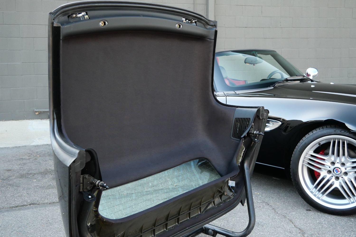 Used 2001 BMW Z8 RWD image 46