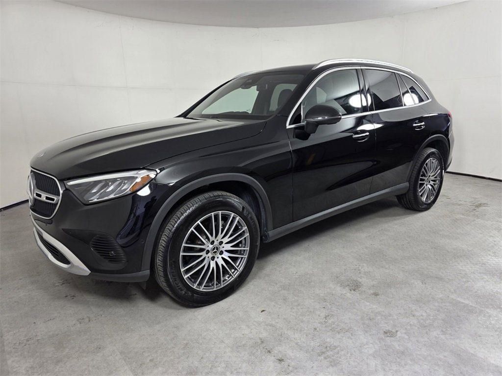 Certified 2025 Mercedes-Benz GLC 300 GLC 300 image 8