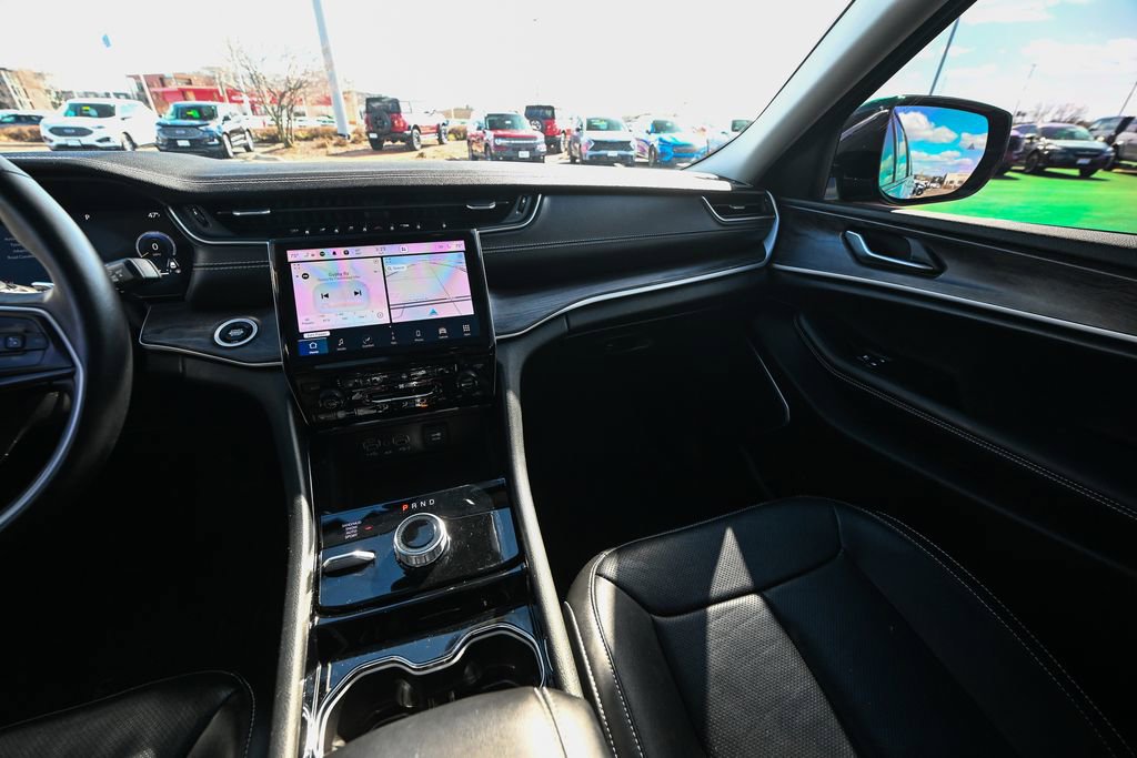 Used 2022 Jeep Grand Cherokee L Limited w/ Luxury Tech Group II image 36