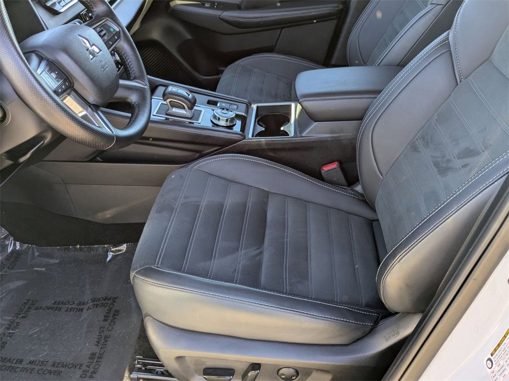 Used 2024 Mitsubishi Outlander Ralliart image 12