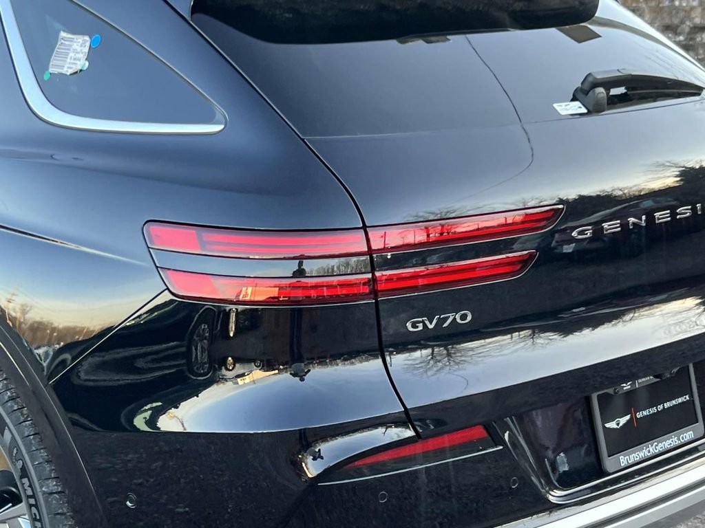 New 2025 Genesis Electrified GV70 Advanced w/ Prestige Package image 8