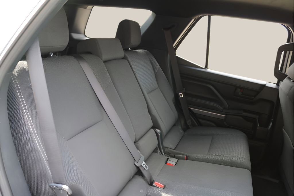 Used 2025 Toyota 4Runner SR5 AWD/4WD image 14