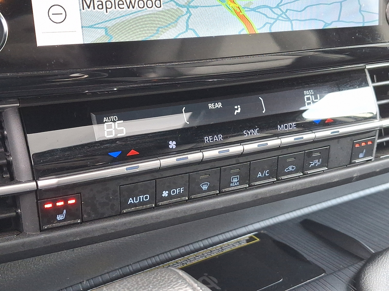 Certified 2024 Toyota Sienna XSE w/ XSE Plus Package image 17